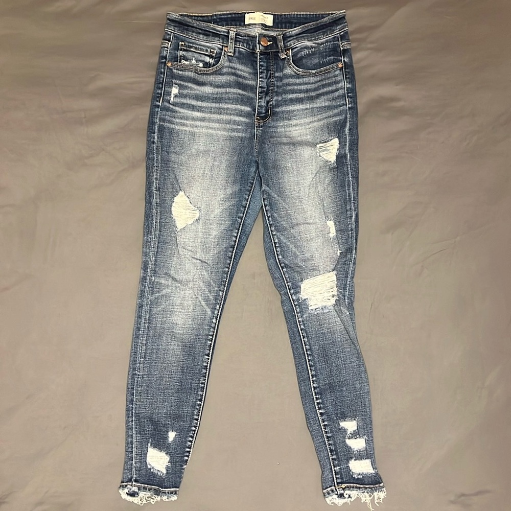 Buckle brand BKE Parker high rise skinny jeans.